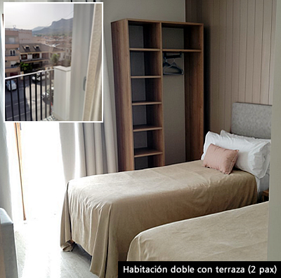 Habitación doble con terraza en Hotel Vélez